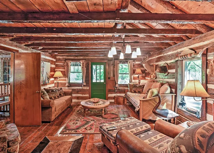Private Getaway On 270 Acres W/ Lake: Swim & Canoe